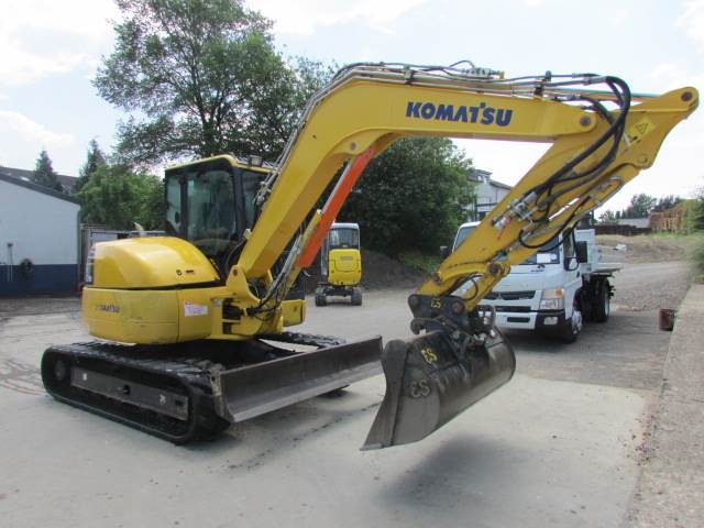 KOMATSU PC 80-1 tłoki i pierścienie